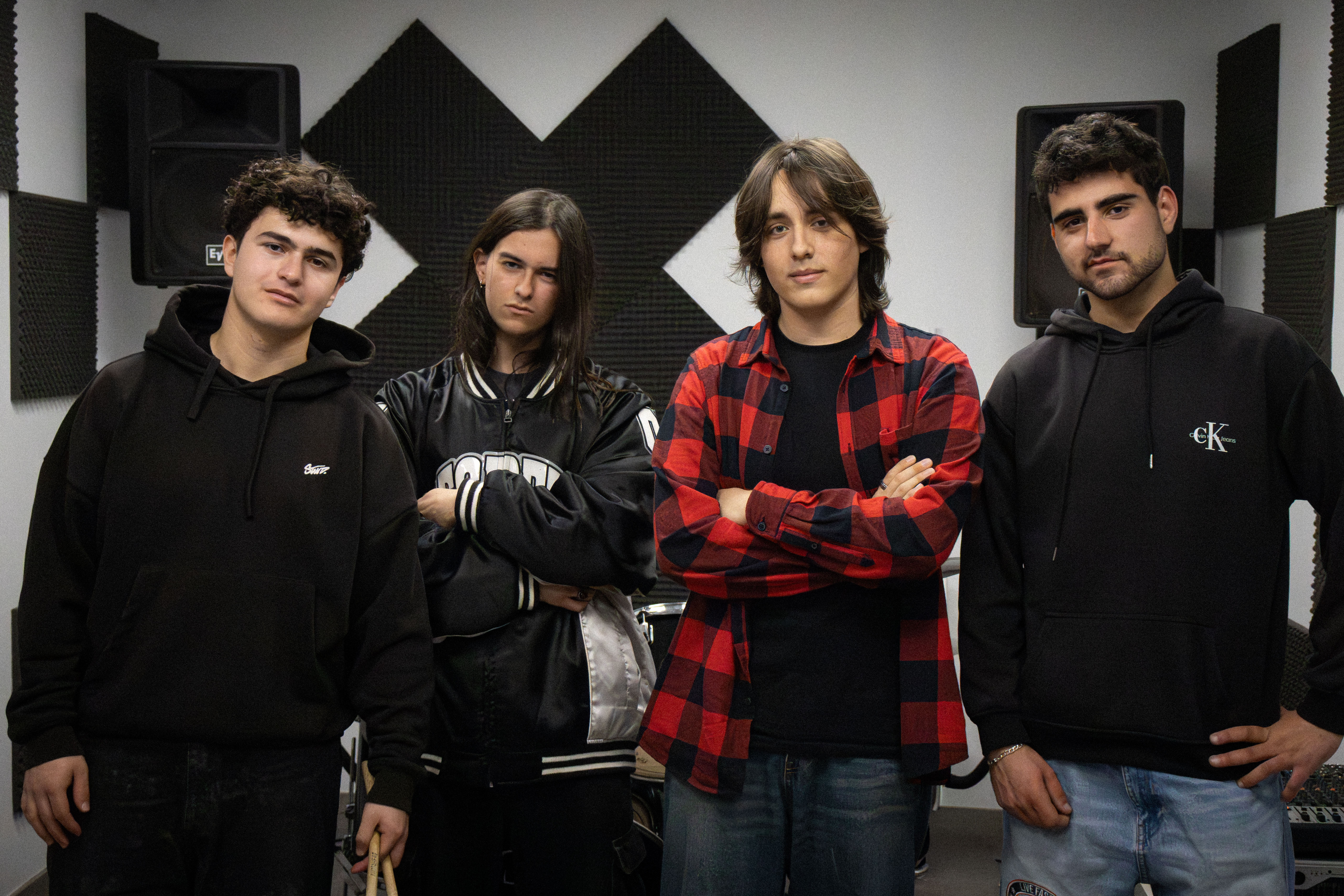 Los miembros de Fell into Disease